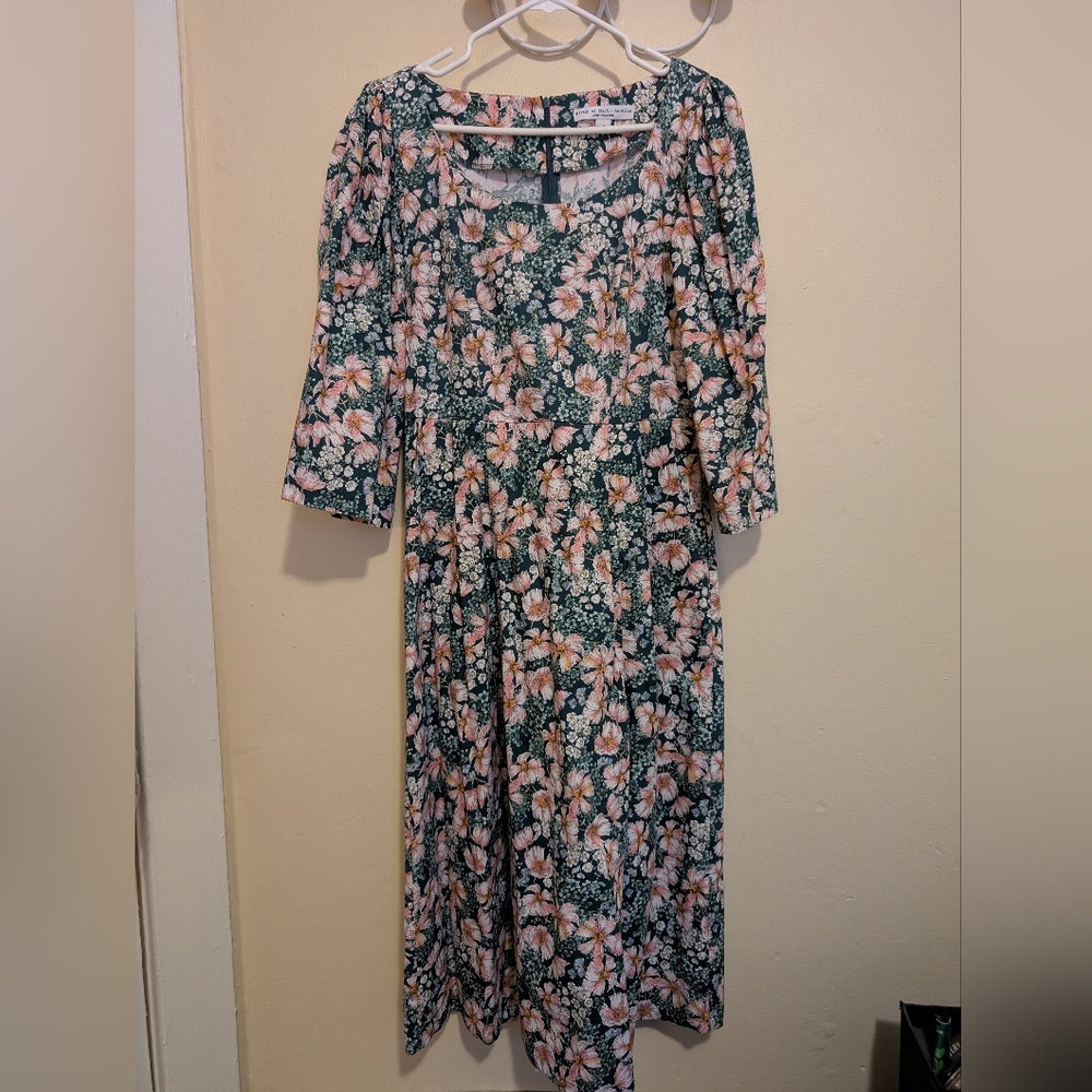 NWT Birds of North America Rock Dove Dress, Lobelia floral, S-M.